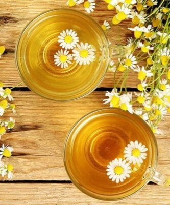 Trà bông cúc mật ong nóng